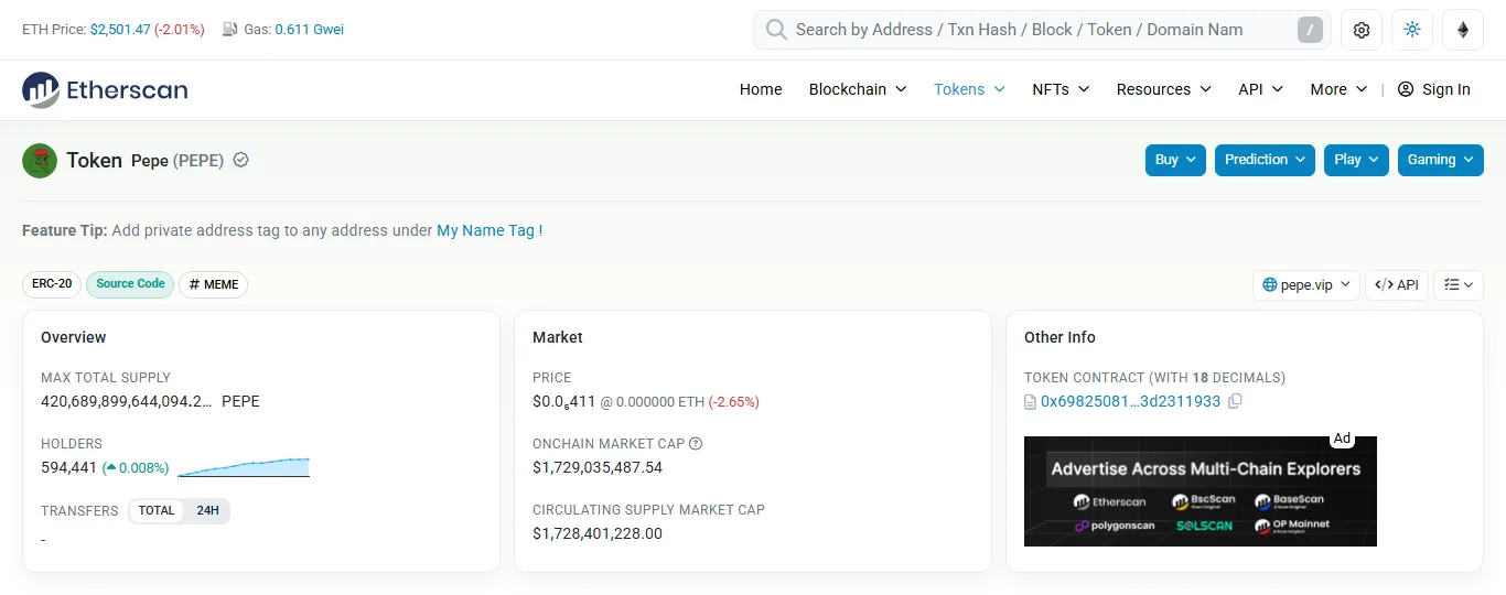 Etherscan پر PEPE ٹوکن کے صفحے کے تین کارڈ: Overview میں Max Total Supply 420,689,899,644,094.2 PEPE اور Holders 594,441؛ Market میں قیمت $0.0₅411، Onchain Market Cap $1,729,035,487.54 اور Circulating Supply Market Cap $1,728,401,228.00؛ Other Info میں ٹوکن کنٹریکٹ 18 decimals کے ساتھ۔